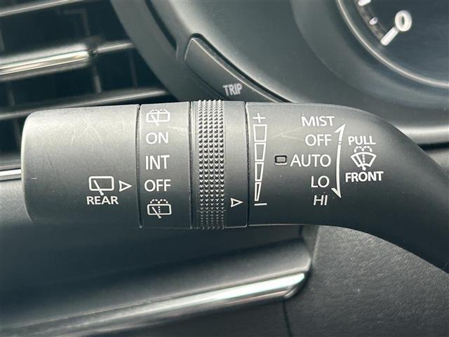 ＭＡＺＤＡ３ファストバック ＸＤプロアクティブ　純正ＳＤナビ　ＢＴオーディオ　フルセグテレビ　全方位カメラ　ＥＴＣ　ＬＥＤヘッドライト　オートライト　パドルシフト　ヘッドアップディスプレイ　電動パーキングブレーキ　オートホールド　純正１８インチＡＷ（9枚目）