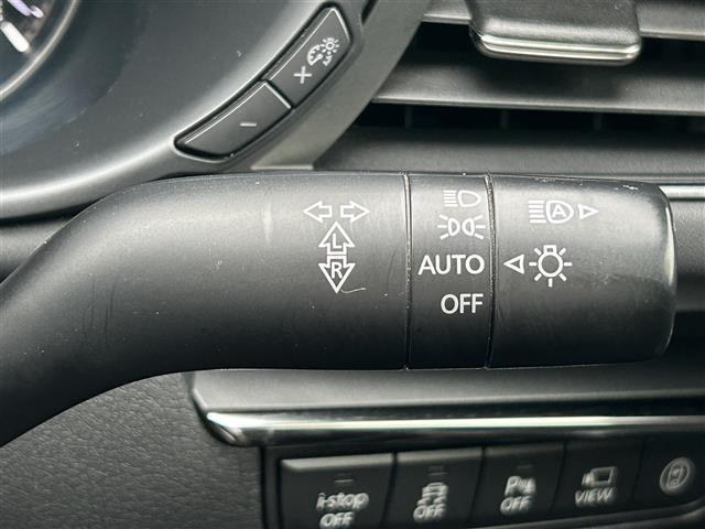 ＭＡＺＤＡ３ファストバック ＸＤプロアクティブ　純正ＳＤナビ　ＢＴオーディオ　フルセグテレビ　全方位カメラ　ＥＴＣ　ＬＥＤヘッドライト　オートライト　パドルシフト　ヘッドアップディスプレイ　電動パーキングブレーキ　オートホールド　純正１８インチＡＷ（10枚目）