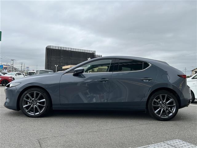 ＭＡＺＤＡ３ファストバック ＸＤプロアクティブ　純正ＳＤナビ　ＢＴオーディオ　フルセグテレビ　全方位カメラ　ＥＴＣ　ＬＥＤヘッドライト　オートライト　パドルシフト　ヘッドアップディスプレイ　電動パーキングブレーキ　オートホールド　純正１８インチＡＷ（38枚目）
