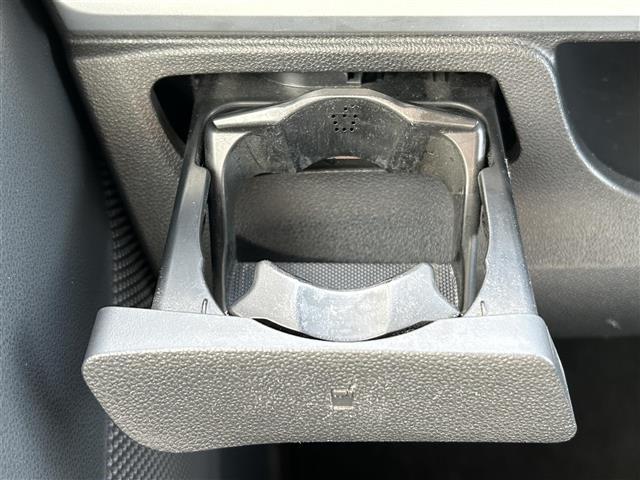 タント カスタムＲＳ　トップエディションＳＡＩＩ　純正７インチナビ　Ｂｌｕｅｔｏｏｔｈ接続　フルセグ　両側パワースライドドア　バックカメラ　ＥＴＣ　ＵＳＢ入力端子　ベンチシート　ドアバイザー　ＬＥＤヘッドライト　横滑り防止装置　スマートキー（24枚目）