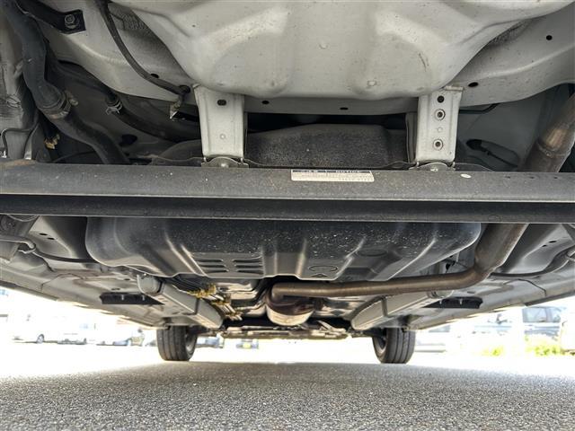 タント カスタムＲＳ　トップエディションＳＡＩＩ　純正７インチナビ　Ｂｌｕｅｔｏｏｔｈ接続　フルセグ　両側パワースライドドア　バックカメラ　ＥＴＣ　ＵＳＢ入力端子　ベンチシート　ドアバイザー　ＬＥＤヘッドライト　横滑り防止装置　スマートキー（40枚目）