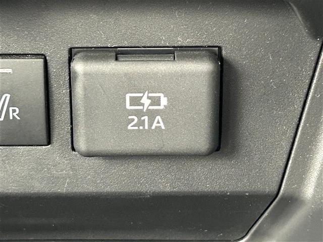 ライズ Ｚ　純正９インチナビ　Ｂｌｕｅｔｏｏｔｈ　フルセグ　シートヒーター　全方位カメラ　ＨＤＭＩ　ＵＳＢ　純正アルミホイール　ドラレコ　レーンキープアシスト　パーキングアシスト　ビルトインＥＴＣ　スマートキー（8枚目）