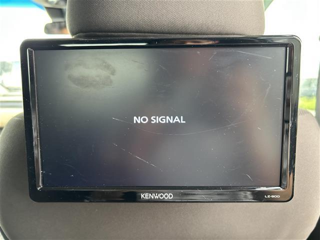 フリードハイブリッド ハイブリッド・Ｇホンダセンシング　ナビ　Ｂｌｕｅｔｏｏｔｈ　フルセグ　ＦＭ／ＡＭ　ＣＤ／ＤＶＤ　リアモニター　両側パワースライド　純正フロアマット　プッシュスタート　衝突軽減ブレーキ　スマートキー　オートライト　ＬＥＤヘッドライト（6枚目）