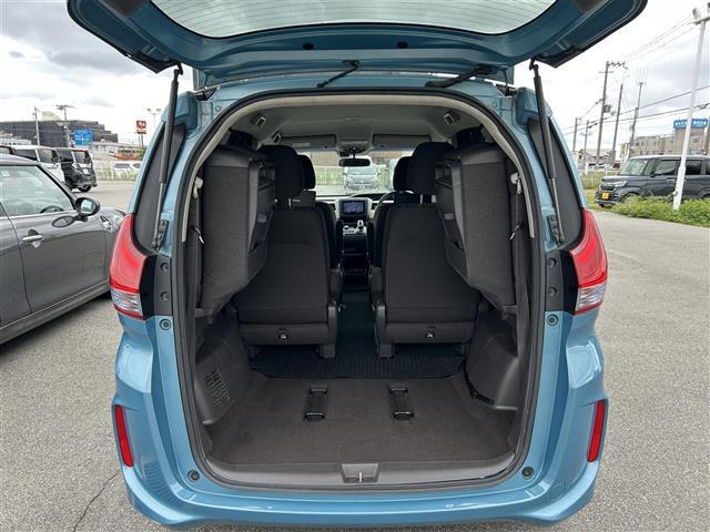フリードハイブリッド ハイブリッド・Ｇホンダセンシング　ナビ　Ｂｌｕｅｔｏｏｔｈ　フルセグ　ＦＭ／ＡＭ　ＣＤ／ＤＶＤ　リアモニター　両側パワースライド　純正フロアマット　プッシュスタート　衝突軽減ブレーキ　スマートキー　オートライト　ＬＥＤヘッドライト（31枚目）