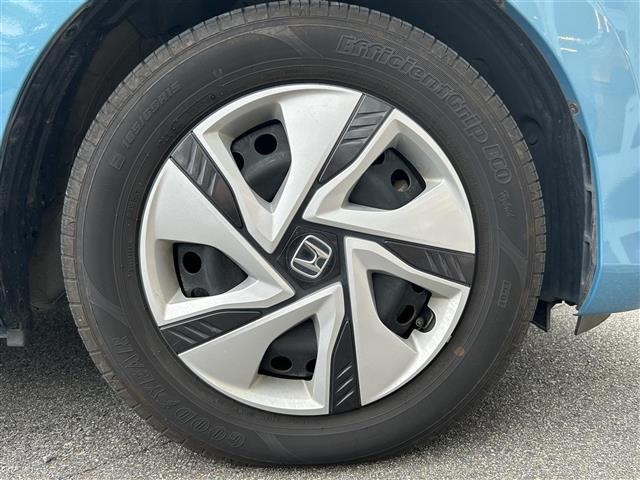 フリードハイブリッド ハイブリッド・Ｇホンダセンシング　ナビ　Ｂｌｕｅｔｏｏｔｈ　フルセグ　ＦＭ／ＡＭ　ＣＤ／ＤＶＤ　リアモニター　両側パワースライド　純正フロアマット　プッシュスタート　衝突軽減ブレーキ　スマートキー　オートライト　ＬＥＤヘッドライト（39枚目）