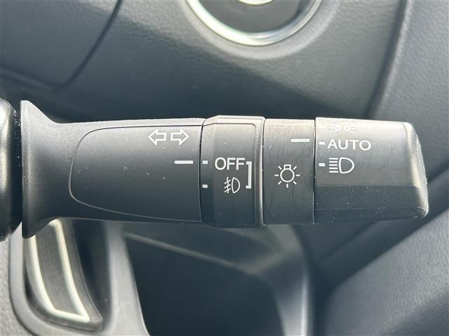 Ｎ－ＢＯＸ Ｇ・Ｌターボホンダセンシング　純正８インチナビ　フルセグＴＶ　ＢＴオーディオ　バックカメラ　ＥＴＣ　ホンダセンシング　両側パワースライドドア　ハンズフリースライドドア　ＬＥＤヘッドライト　純正アルミホイール　純正フロアマット（10枚目）