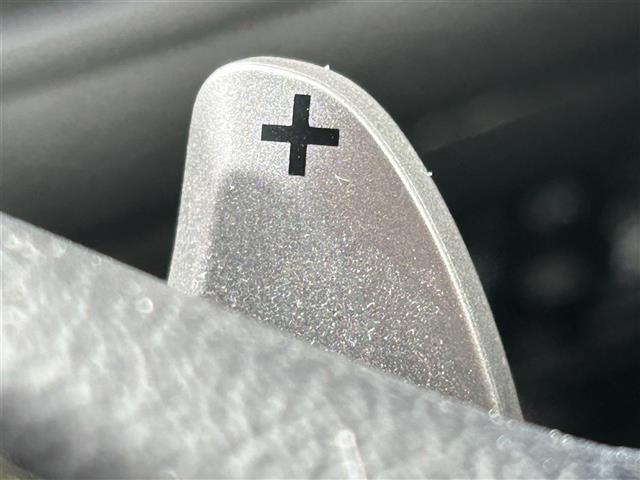 Ｎ－ＢＯＸ Ｇ・Ｌターボホンダセンシング　純正８インチナビ　フルセグＴＶ　ＢＴオーディオ　バックカメラ　ＥＴＣ　ホンダセンシング　両側パワースライドドア　ハンズフリースライドドア　ＬＥＤヘッドライト　純正アルミホイール　純正フロアマット（12枚目）