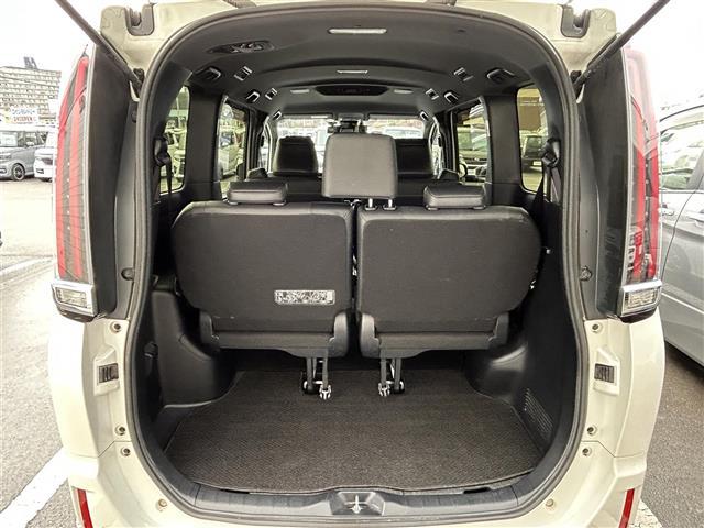 エスクァイア ハイブリッドGi 純正10.5インチナビ フルセグTV BTオーディオ バックカメラ ETC 前席シートヒーター モデリスタエアロ 両側パワスラ LEDヘッドライト オートライト スマートキー レーンキープアシスト(31枚目)