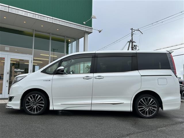 エスクァイア ハイブリッドGi 純正10.5インチナビ フルセグTV BTオーディオ バックカメラ ETC 前席シートヒーター モデリスタエアロ 両側パワスラ LEDヘッドライト オートライト スマートキー レーンキープアシスト(38枚目)