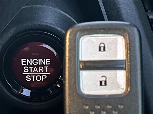 S660 β ナビ バックカメラ ETC ステアリングスイッチ パドルシフト プッシュスタート 純正フロアマット 純正アルミホイール スマートキー パワーステアリング パワーウィンドウ LEDヘッドライト(12枚目)