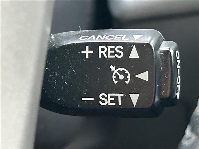 プリウスアルファ G ワンオーナー/純正ナビ/BT/フルセグ/USBポート/ETC/オートライト/純正フロアマット/純正ドアバイザー/フォグランプ/プッシュスタート/スマートキー/スペアキー(11枚目)