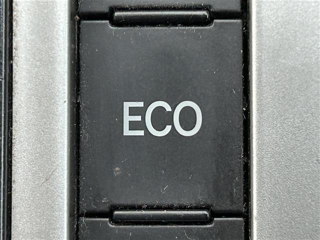 プリウスアルファ G ワンオーナー/純正ナビ/BT/フルセグ/USBポート/ETC/オートライト/純正フロアマット/純正ドアバイザー/フォグランプ/プッシュスタート/スマートキー/スペアキー(21枚目)