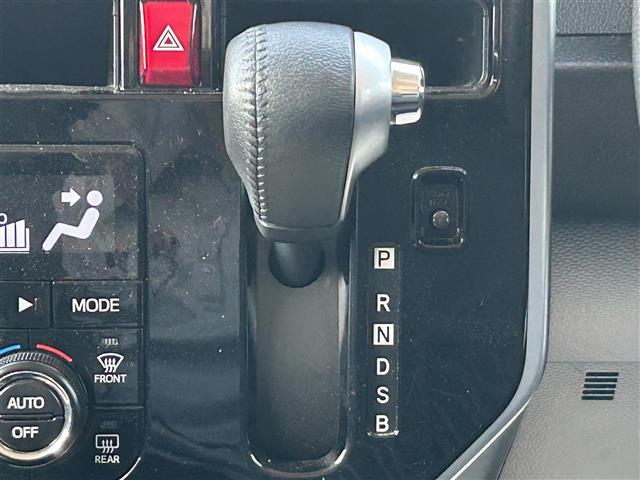 ルーミー カスタムG S アルパインフリップダウンモニター 純正ナビ フルセグTV クルーズコントロール 前後ドライブレコーダー バックカメラ ETC シートヒーター 両側パワースライドドア フォグランプ LEDオートライト(15枚目)