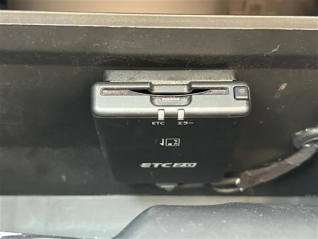 デイズ ハイウェイスター X プロパイロットエディション 純正9インチナビ アラウンドビューモニター フルセグTV BTオーディオ CD/DVD AUX プロパイロット ステアリングスイッチ ETC 純正フロアマット 純正ドアバイザー LEDヘッドライト(4枚目)