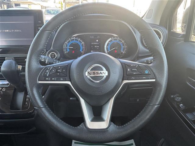 デイズ ハイウェイスター X プロパイロットエディション 純正9インチナビ アラウンドビューモニター フルセグTV BTオーディオ CD/DVD AUX プロパイロット ステアリングスイッチ ETC 純正フロアマット 純正ドアバイザー LEDヘッドライト(5枚目)