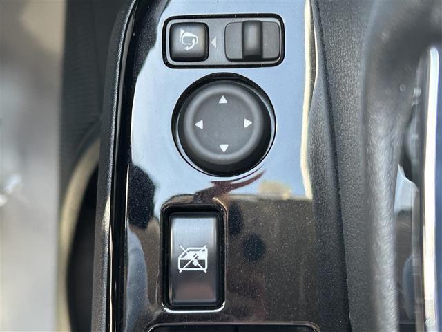 デイズ ハイウェイスター X プロパイロットエディション 純正9インチナビ アラウンドビューモニター フルセグTV BTオーディオ CD/DVD AUX プロパイロット ステアリングスイッチ ETC 純正フロアマット 純正ドアバイザー LEDヘッドライト(14枚目)