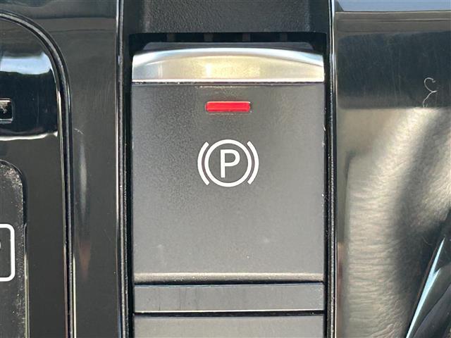 デイズ ハイウェイスター X プロパイロットエディション 純正9インチナビ アラウンドビューモニター フルセグTV BTオーディオ CD/DVD AUX プロパイロット ステアリングスイッチ ETC 純正フロアマット 純正ドアバイザー LEDヘッドライト(16枚目)