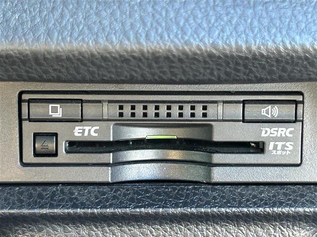 エスクァイア ハイブリッドGi 純正ナビ Bluetooth フルセグ シートヒーター バックカメラ 置き型充電 クルーズコントロール 衝突軽減ブレーキ 両側パワースライド ドアバイザー オートライト フォグランプ スマートキー(5枚目)