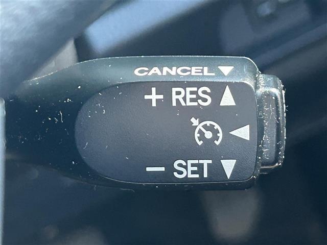 エスクァイア ハイブリッドGi 純正ナビ Bluetooth フルセグ シートヒーター バックカメラ 置き型充電 クルーズコントロール 衝突軽減ブレーキ 両側パワースライド ドアバイザー オートライト フォグランプ スマートキー(13枚目)