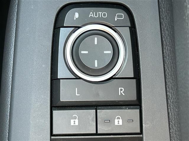 プリウス Z メーカーOPナビ モデリスタエアロ 全方位カメラ パノラマルーフ デジタルインナーミラー トヨタセーフティセンス ビルトインETC2.0 BSM シートヒーター エアーシート 電動リアゲート(15枚目)