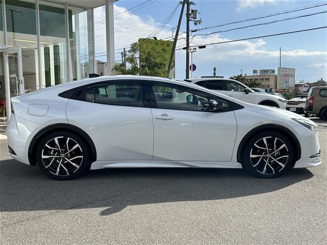 プリウス Z メーカーOPナビ モデリスタエアロ 全方位カメラ パノラマルーフ デジタルインナーミラー トヨタセーフティセンス ビルトインETC2.0 BSM シートヒーター エアーシート 電動リアゲート(37枚目)