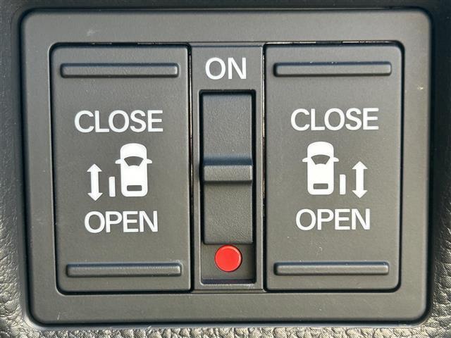 N-BOXカスタム G・Lターボホンダセンシング 純正8インチナビ フルセグTV Bluetooth接続 CD/DVD USB入力端子 ApplePlay バックカメラ ビルトインETC パドルシフト ハーフレザーシート シートヒーター 両側パワスラ(5枚目)