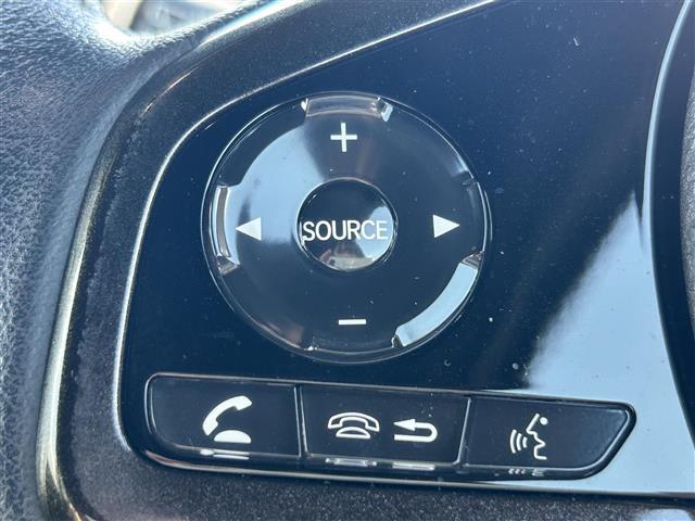 N-BOXカスタム G・Lターボホンダセンシング 純正8インチナビ フルセグTV Bluetooth接続 CD/DVD USB入力端子 ApplePlay バックカメラ ビルトインETC パドルシフト ハーフレザーシート シートヒーター 両側パワスラ(7枚目)