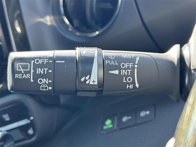 N-BOXカスタム G・Lターボホンダセンシング 純正8インチナビ フルセグTV Bluetooth接続 CD/DVD USB入力端子 ApplePlay バックカメラ ビルトインETC パドルシフト ハーフレザーシート シートヒーター 両側パワスラ(9枚目)