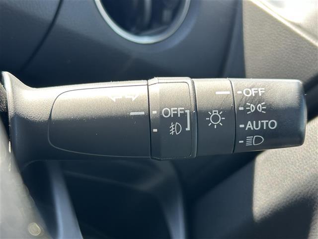 N-BOXカスタム G・Lターボホンダセンシング 純正8インチナビ フルセグTV Bluetooth接続 CD/DVD USB入力端子 ApplePlay バックカメラ ビルトインETC パドルシフト ハーフレザーシート シートヒーター 両側パワスラ(10枚目)