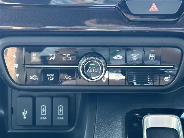 N-BOXカスタム G・Lターボホンダセンシング 純正8インチナビ フルセグTV Bluetooth接続 CD/DVD USB入力端子 ApplePlay バックカメラ ビルトインETC パドルシフト ハーフレザーシート シートヒーター 両側パワスラ(14枚目)