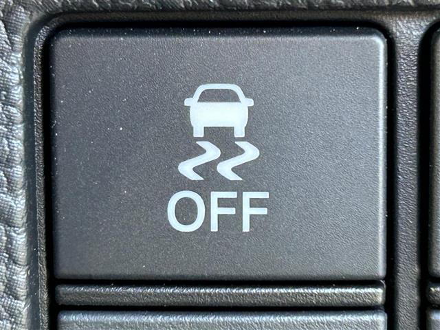 N-BOXカスタム G・Lターボホンダセンシング 純正8インチナビ フルセグTV Bluetooth接続 CD/DVD USB入力端子 ApplePlay バックカメラ ビルトインETC パドルシフト ハーフレザーシート シートヒーター 両側パワスラ(19枚目)