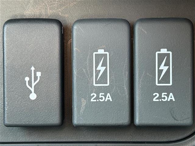 N-BOXカスタム G・Lターボホンダセンシング 純正8インチナビ フルセグTV Bluetooth接続 CD/DVD USB入力端子 ApplePlay バックカメラ ビルトインETC パドルシフト ハーフレザーシート シートヒーター 両側パワスラ(23枚目)