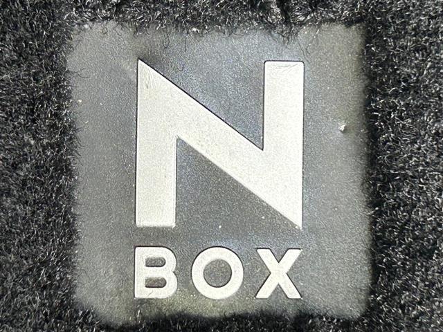 N-BOXカスタム G・Lターボホンダセンシング 純正8インチナビ フルセグTV Bluetooth接続 CD/DVD USB入力端子 ApplePlay バックカメラ ビルトインETC パドルシフト ハーフレザーシート シートヒーター 両側パワスラ(24枚目)