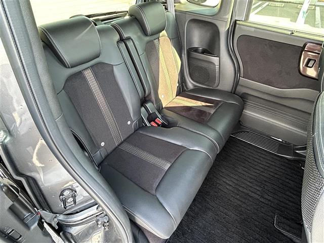 N-BOXカスタム G・Lターボホンダセンシング 純正8インチナビ フルセグTV Bluetooth接続 CD/DVD USB入力端子 ApplePlay バックカメラ ビルトインETC パドルシフト ハーフレザーシート シートヒーター 両側パワスラ(27枚目)