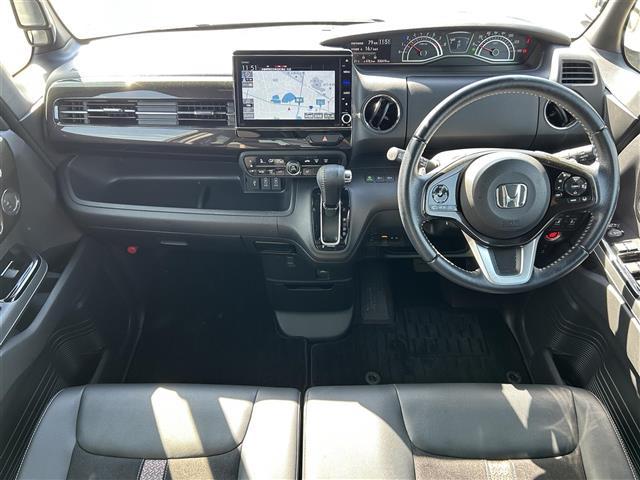 N-BOXカスタム G・Lターボホンダセンシング 純正8インチナビ フルセグTV Bluetooth接続 CD/DVD USB入力端子 ApplePlay バックカメラ ビルトインETC パドルシフト ハーフレザーシート シートヒーター 両側パワスラ(42枚目)