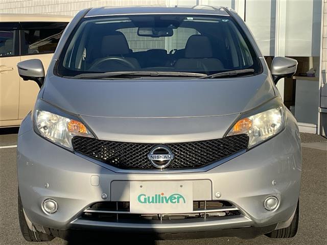 ノート X Vセレクション+セーフティ 純正オーディオ CD/DVD AUX ETC 全方位カメラ スマージェンシーブレーキ 純正フロアマット 純正バイザー ヘッドライトべライザー スマートキー レーンキープアシスト 横滑り防止装置(35枚目)