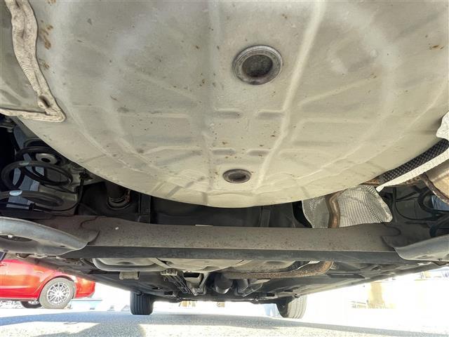 ノート X Vセレクション+セーフティ 純正オーディオ CD/DVD AUX ETC 全方位カメラ スマージェンシーブレーキ 純正フロアマット 純正バイザー ヘッドライトべライザー スマートキー レーンキープアシスト 横滑り防止装置(41枚目)