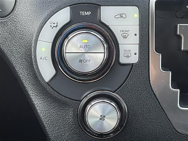 シエンタ ハイブリッドＧ　クエロ　純正７インチＳＤナビ　両側パワースライドドア　バックカメラ　フルセグＴＶ　シートヒーター　トヨタセーフティセンス　純正フロアマット　ステアリングリモコン　ＣＤ／ＤＶＤ　ハーフレザー　Ｂｌｕｅｔｏｏｔｈ（15枚目）