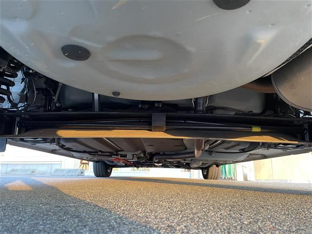 シエンタ ハイブリッドＧ　クエロ　純正７インチＳＤナビ　両側パワースライドドア　バックカメラ　フルセグＴＶ　シートヒーター　トヨタセーフティセンス　純正フロアマット　ステアリングリモコン　ＣＤ／ＤＶＤ　ハーフレザー　Ｂｌｕｅｔｏｏｔｈ（41枚目）