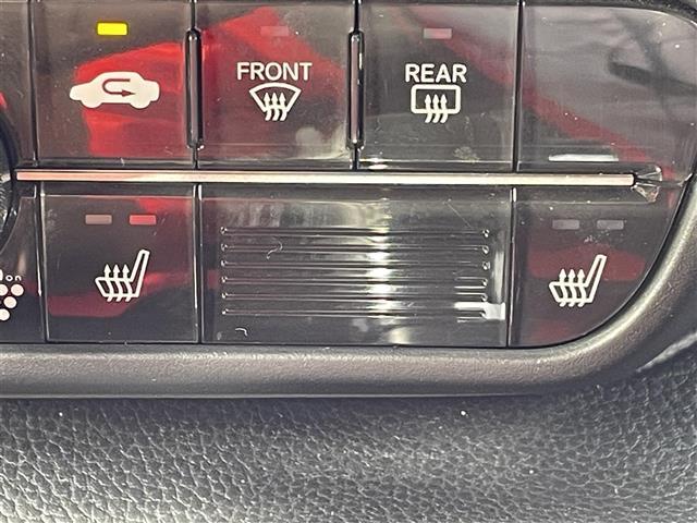 N-BOXカスタム Lターボ 純正ナビSDナビ8インチ フルセグ Bluetooth アップルカープレイ ETC 両側パワースライド バックカメラ クルーズコントロール シートヒーター ステアリングスイッチ 純正フロアマット(5枚目)