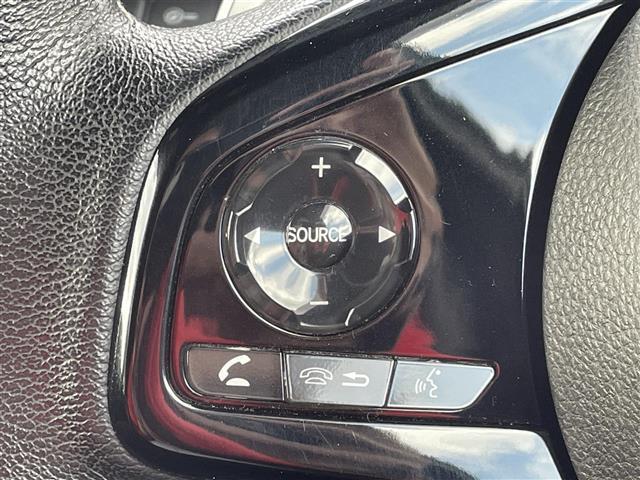 N-BOXカスタム Lターボ 純正ナビSDナビ8インチ フルセグ Bluetooth アップルカープレイ ETC 両側パワースライド バックカメラ クルーズコントロール シートヒーター ステアリングスイッチ 純正フロアマット(9枚目)