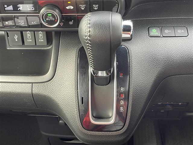 N-BOXカスタム Lターボ 純正ナビSDナビ8インチ フルセグ Bluetooth アップルカープレイ ETC 両側パワースライド バックカメラ クルーズコントロール シートヒーター ステアリングスイッチ 純正フロアマット(15枚目)