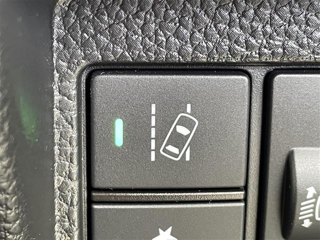 N-BOXカスタム Lターボ 純正ナビSDナビ8インチ フルセグ Bluetooth アップルカープレイ ETC 両側パワースライド バックカメラ クルーズコントロール シートヒーター ステアリングスイッチ 純正フロアマット(22枚目)