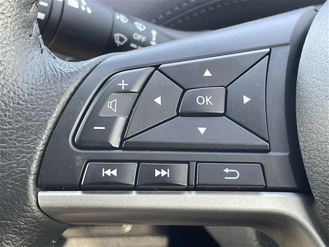 セレナ ハイウェイスターＶ　純正１０インチＳＤナビ　プロパイロット　両側パワースライドドア　フリップダウンモニター　バックカメラ　ハンズフリー　ビルトインＥＴＣ　ＬＥＤヘッドライト　純正マット　純正ＡＷ　エマージェンシーブレーキ（9枚目）