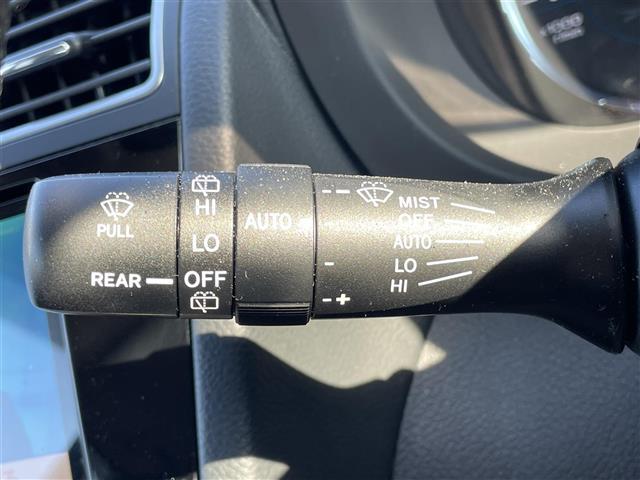 フォレスター Ｓ－リミテッド　純正ディーラーＯＰダイアトーンサウンドナビ　フルセグＴＶ　シートヒーター　Ｂｌｕｅｔｏｏｔｈオーディオ　バックカメラ　ＥＴＣ　ステアリングリモコン　クルーズコントロール（追従）　パドルシフト　４ＷＤ（11枚目）