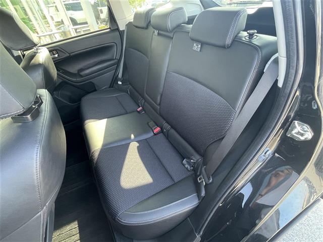 フォレスター Ｓ－リミテッド　純正ディーラーＯＰダイアトーンサウンドナビ　フルセグＴＶ　シートヒーター　Ｂｌｕｅｔｏｏｔｈオーディオ　バックカメラ　ＥＴＣ　ステアリングリモコン　クルーズコントロール（追従）　パドルシフト　４ＷＤ（30枚目）