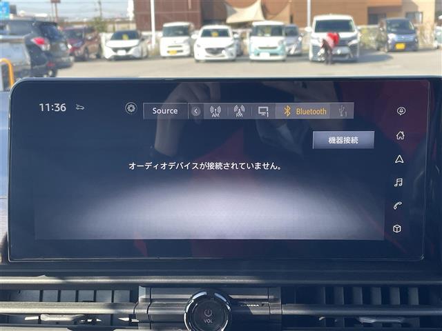 セレナ マルチベッド　ｅ－パワーＨＷＳ　Ｖ　メーカーＯＰ１２インチナビ　リアマルチべッド　アラウンドビューモニター　両側パワースライドドア　デジタルインナーミラー　シートヒーター　ステアリングヒーター　ＥＴＣ　Ｂｌｕｅｔｏｏｔｈ接続　フルセグ（4枚目）