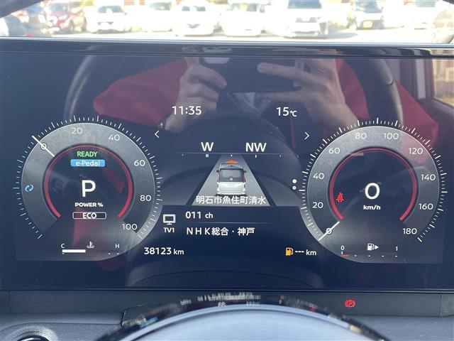 セレナ マルチベッド　ｅ－パワーＨＷＳ　Ｖ　メーカーＯＰ１２インチナビ　リアマルチべッド　アラウンドビューモニター　両側パワースライドドア　デジタルインナーミラー　シートヒーター　ステアリングヒーター　ＥＴＣ　Ｂｌｕｅｔｏｏｔｈ接続　フルセグ（12枚目）