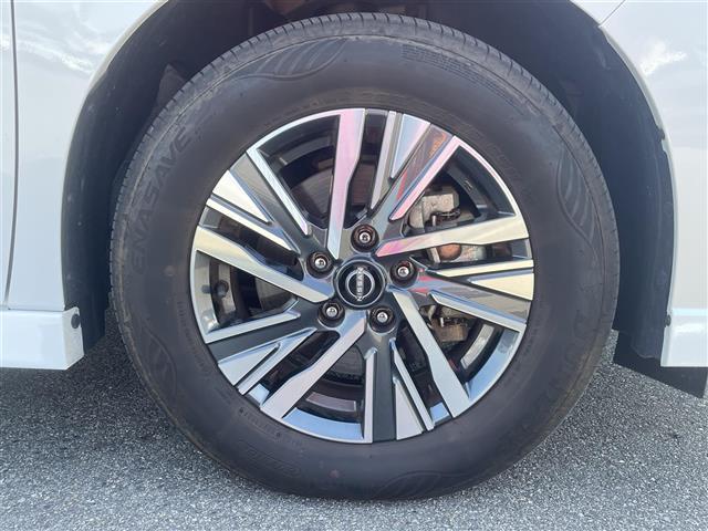 セレナ マルチベッド　ｅ－パワーＨＷＳ　Ｖ　メーカーＯＰ１２インチナビ　リアマルチべッド　アラウンドビューモニター　両側パワースライドドア　デジタルインナーミラー　シートヒーター　ステアリングヒーター　ＥＴＣ　Ｂｌｕｅｔｏｏｔｈ接続　フルセグ（40枚目）