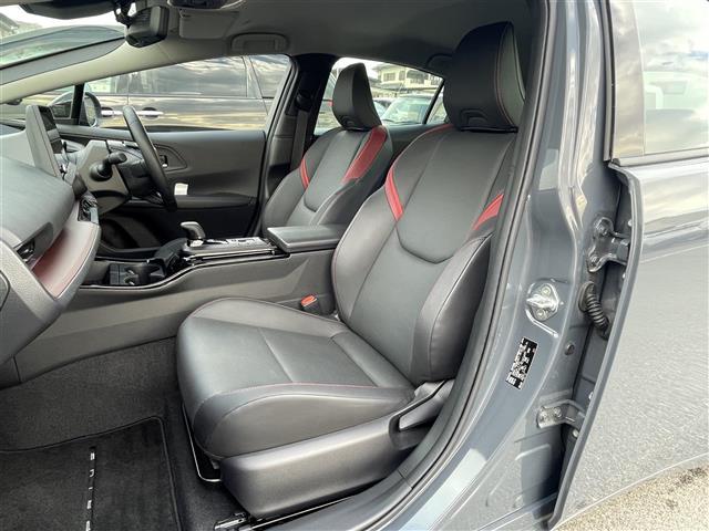 プリウス Ｚ　純正１２．３インチディスプレイオーディオ　追従クルコン　前方ドラレコ　９インチＡＷ　テ゛シ゛タルインナミラー　パノラマビュー　ＢＴ　ＴｙｐｅＣ接続　レザー　オートハイビーム　ビルトインＥＴＣ２．０（29枚目）